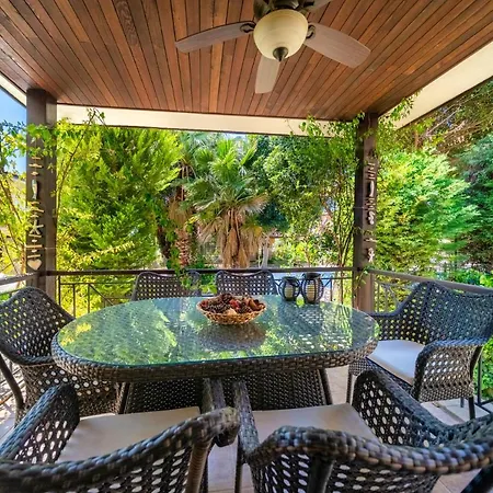 Villa Holiday Villa In Terrace Life *