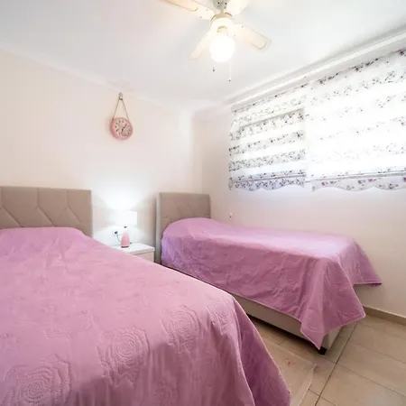 Holiday Villa In Terrace Life Villa *