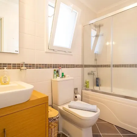 Holiday Villa In Terrace Life וילה *